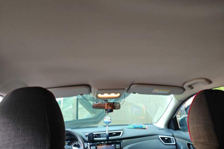 Used Nissan Qashqai 2017 1.2T Manual Fashion Edition Headliner
