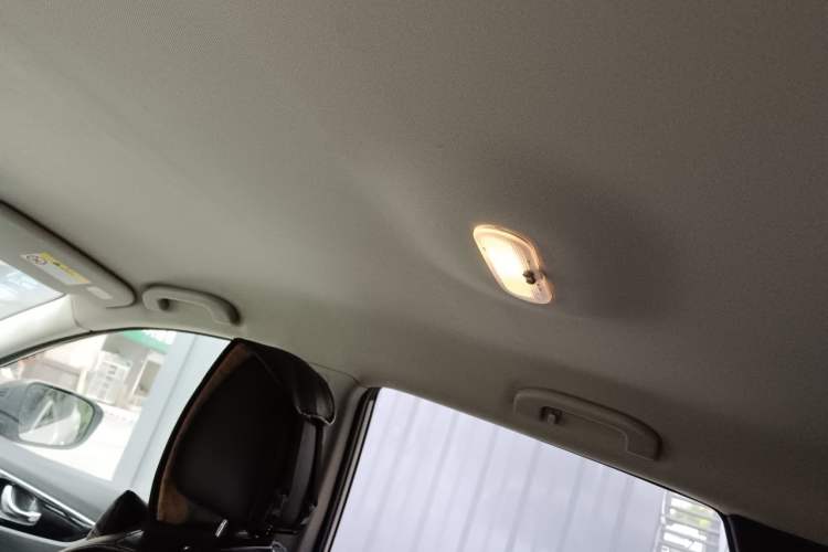 Used Nissan Qashqai 2017 2.0L CVT Smart Enjoyment Version China VI Standard Headliner
