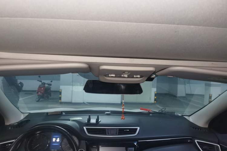 Used Nissan Qashqai 2017 2.0L CVT Luxury Edition China VI Standard Headliner