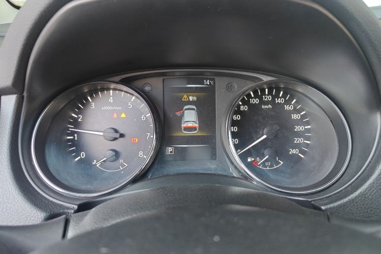 Used Nissan Qashqai 2017 2.0L CVT Smart Enjoyment Version China V Standard Instrument Cluster