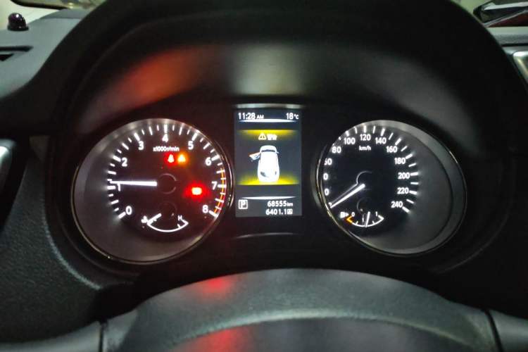 Used Nissan Qashqai 2017 2.0L CVT Smart Enjoyment Version China V Standard Instrument Cluster