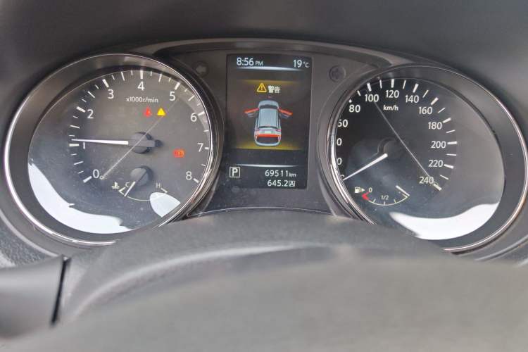 Used Nissan Qashqai 2017 2.0L CVT Smart Enjoyment Version China V Standard Instrument Cluster