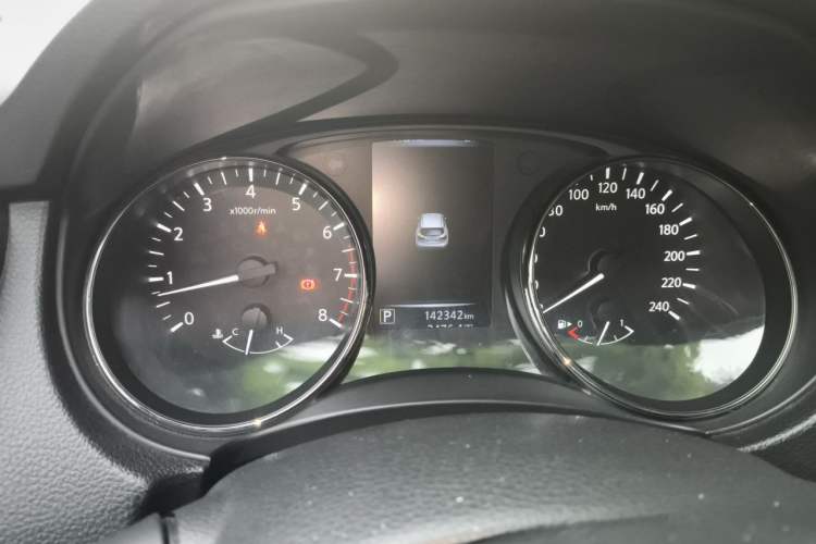 Used Nissan Qashqai 2017 2.0L CVT Smart Enjoyment Version China V Standard Instrument Cluster