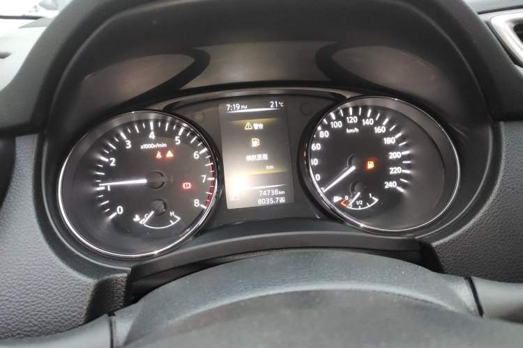 Used Nissan Qashqai 2017 2.0L CVT Smart Enjoyment Version China V Standard Instrument Cluster