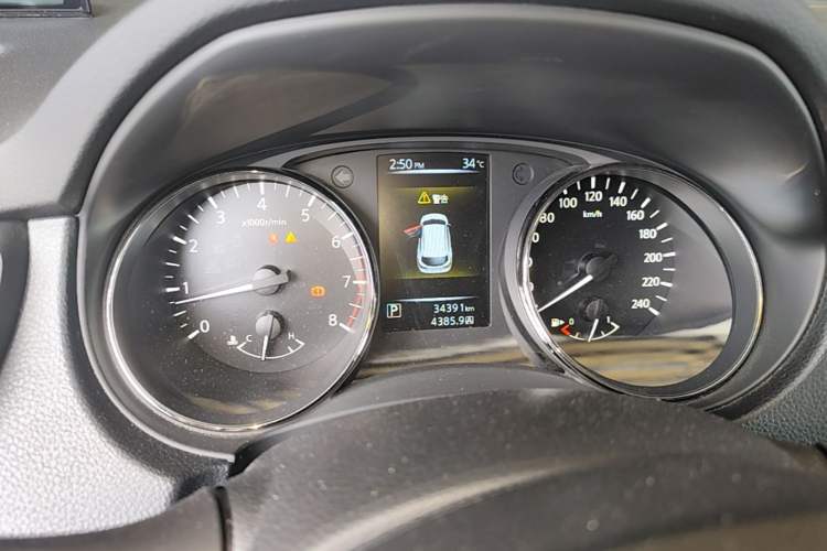 Used Nissan Qashqai 2017 2.0L CVT Smart Enjoyment Version China VI Standard Instrument Cluster