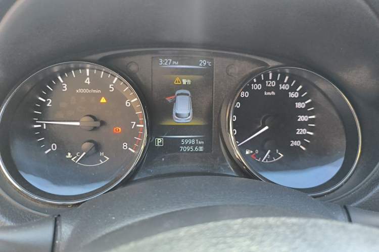 Used Nissan Qashqai 2017 2.0L CVT Smart Enjoyment Version China V Standard Instrument Cluster