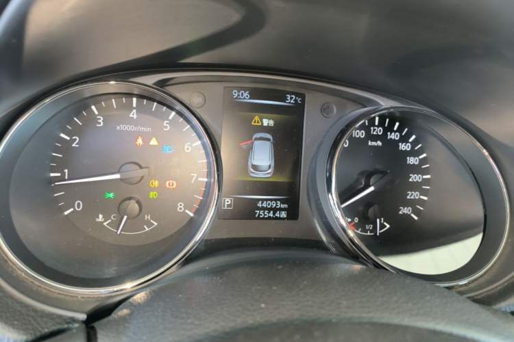 Used Nissan Qashqai 2017 2.0L CVT Smart Enjoyment Version China V Standard Instrument Cluster