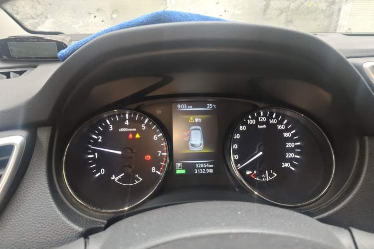 Used Nissan Qashqai 2017 2.0L CVT Smart Enjoyment Version China V Standard Instrument Cluster