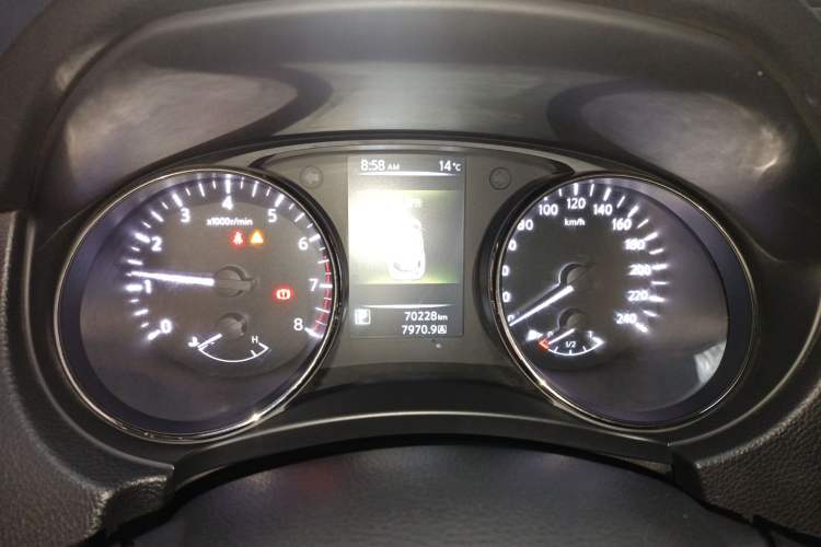 Used Nissan Qashqai 2017 2.0L CVT Smart Enjoyment Version China VI Standard Instrument Cluster
