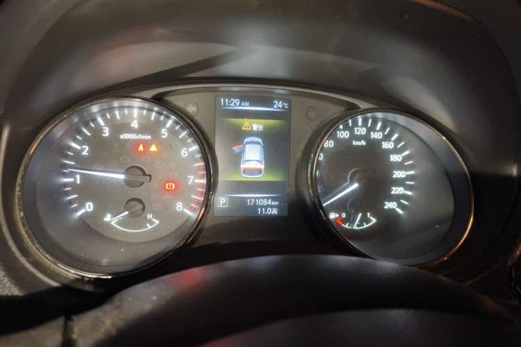 Used Nissan Qashqai 2017 2.0L CVT Smart Enjoyment Version China V Standard Instrument Cluster
