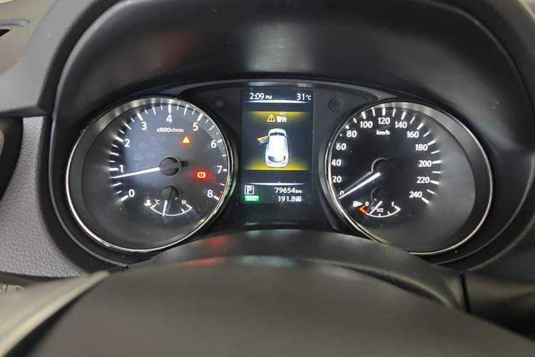Used Nissan Qashqai 2017 2.0L CVT Smart Enjoyment Version China V Standard Instrument Cluster