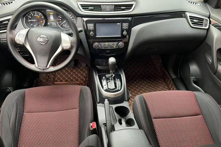 Used Nissan Qashqai 2017 2.0L CVT Elite Edition China V Standard Interior 1