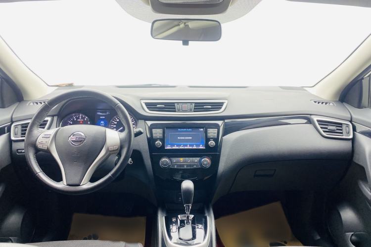 Used Nissan Qashqai 2017 2.0L CVT Smart Enjoyment Version China VI Standard Interior 11
