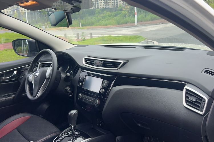 Used Nissan Qashqai 2017 2.0L CVT Smart Enjoyment Version China V Standard Interior 12