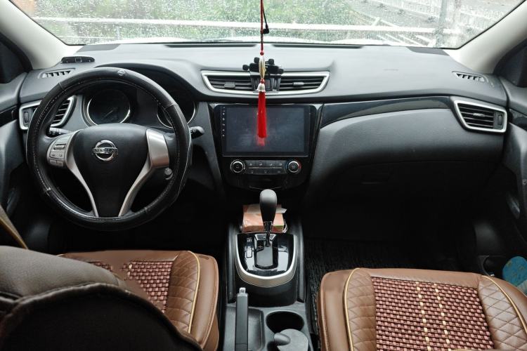 Used Nissan Qashqai 2017 2.0L CVT Elite Edition China V Standard Interior 2