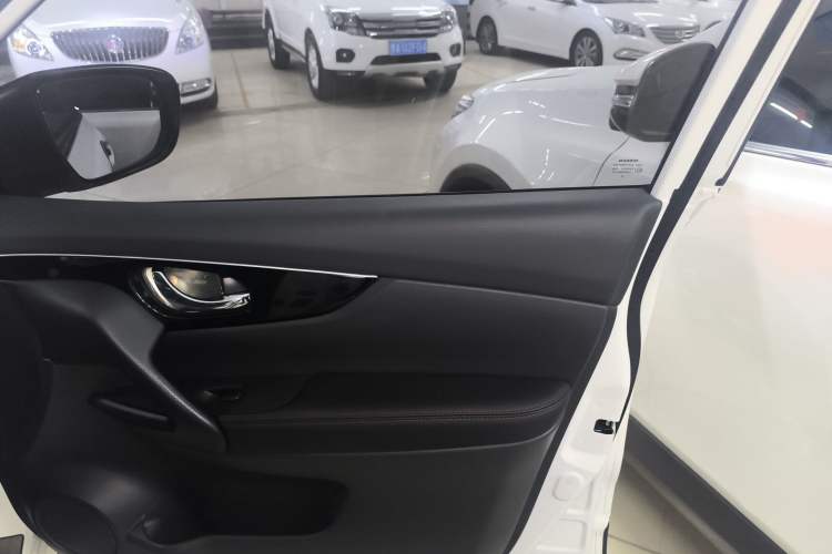 Used Nissan Qashqai 2017 2.0L CVT Smart Enjoyment Version China V Standard Interior 2