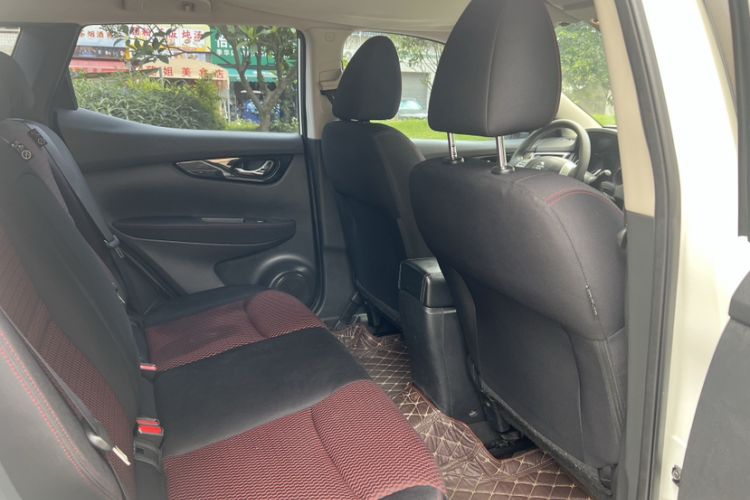 Used Nissan Qashqai 2017 2.0L CVT Elite Edition China V Standard Interior 2