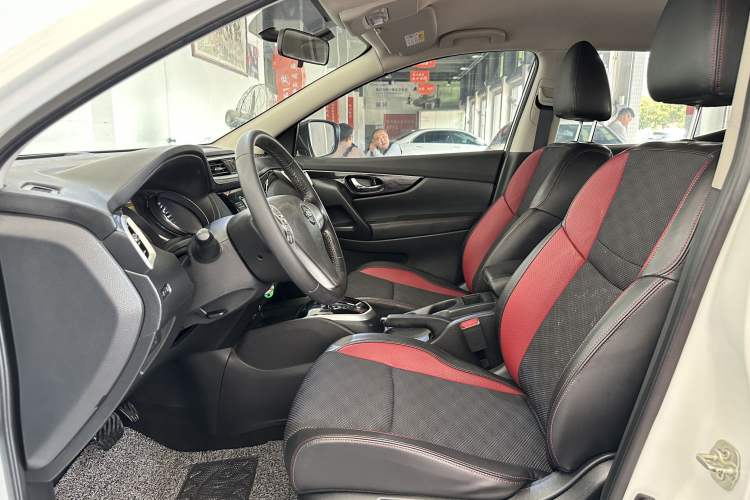 Used Nissan Qashqai 2017 2.0L CVT Smart Enjoyment Version China VI Standard Interior 2