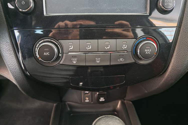 Used Nissan Qashqai 2017 2.0L CVT Smart Enjoyment Version China V Standard Interior 2