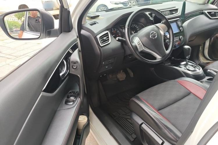 Used Nissan Qashqai 2017 2.0L CVT Smart Enjoyment Version China V Standard Interior 3