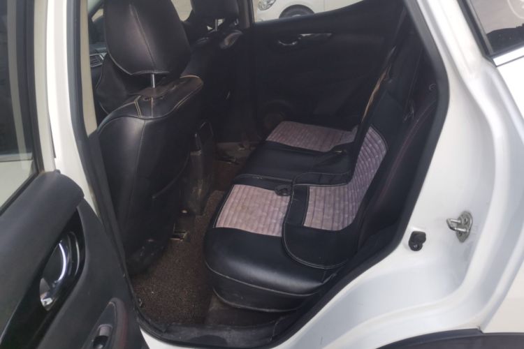 Used Nissan Qashqai 2017 2.0L CVT Elite Edition China V Standard Interior 4