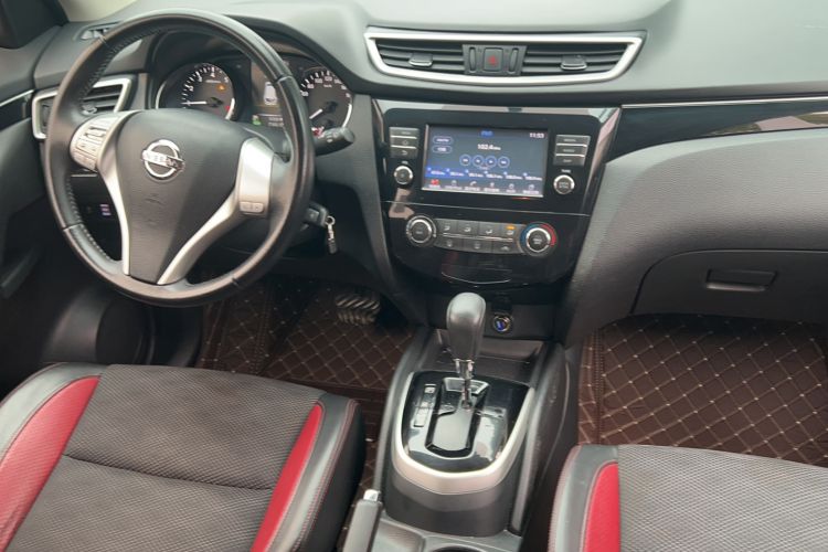 Used Nissan Qashqai 2017 2.0L CVT Smart Enjoyment Version China V Standard Interior 4