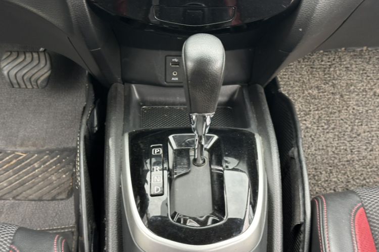 Used Nissan Qashqai 2017 2.0L CVT Smart Enjoyment Version China VI Standard Interior 4