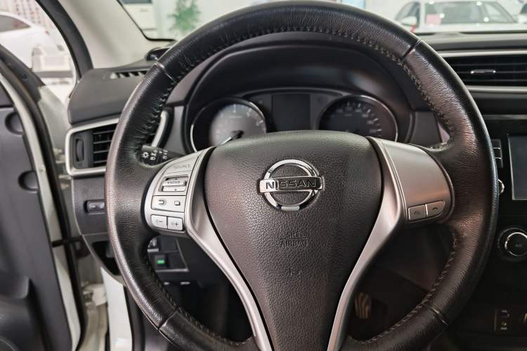 Used Nissan Qashqai 2017 2.0L CVT Smart Enjoyment Version China V Standard Interior 4