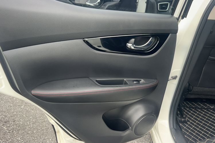 Used Nissan Qashqai 2017 2.0L CVT Smart Enjoyment Version China V Standard Interior 5