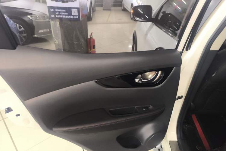 Used Nissan Qashqai 2017 2.0L CVT Smart Enjoyment Version China V Standard Interior 5