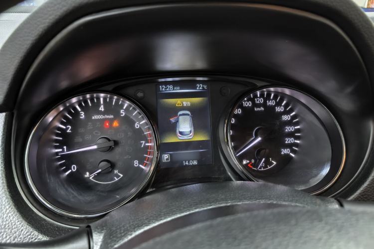 Used Nissan Qashqai 2017 1.2T CVT Fashion Edition Interior 5