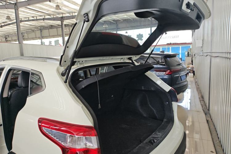 Used Nissan Qashqai 2017 2.0L CVT Smart Enjoyment Version China VI Standard Interior 5