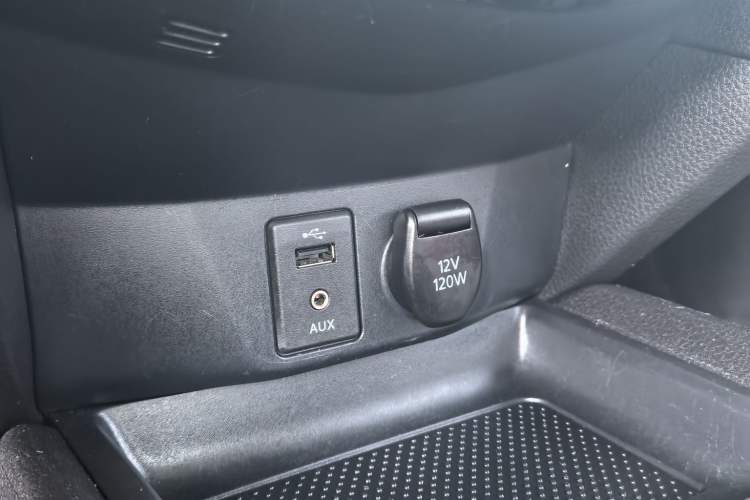 Used Nissan Qashqai 2017 2.0L CVT Smart Enjoyment Version China VI Standard Interior 5