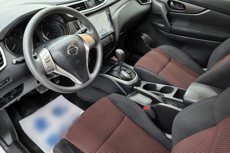 Used Nissan Qashqai 2017 1.2T CVT Fashion Edition Interior 6