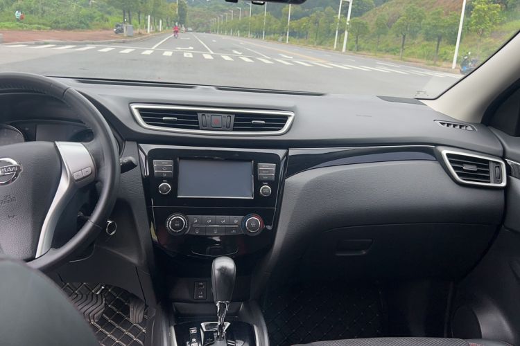 Used Nissan Qashqai 2017 2.0L CVT Smart Enjoyment Version China V Standard Interior 8