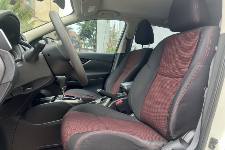 Used Nissan Qashqai 2017 2.0L CVT Elite Edition China V Standard Interior 9