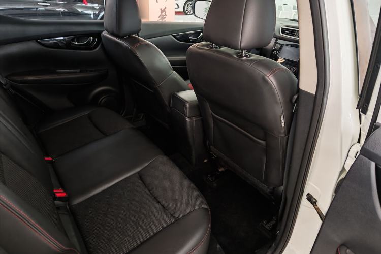 Used Nissan Qashqai 2017 2.0L CVT Smart Enjoyment Version China V Standard Interior 9