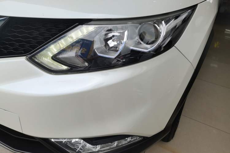 Used Nissan Qashqai 2017 2.0L CVT Luxury Edition China V Standard Left Front Headlight