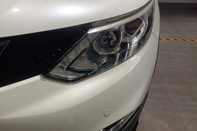 Used Nissan Qashqai 2017 2.0L CVT Luxury Edition China V Standard Left Front Headlight