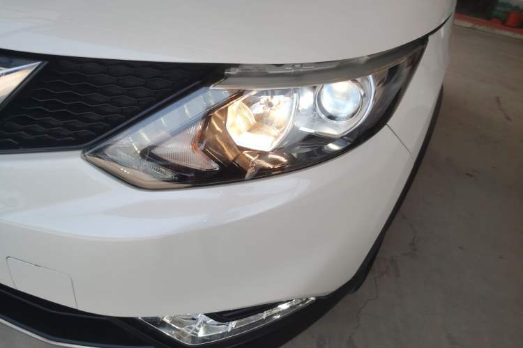 Used Nissan Qashqai 2017 2.0L CVT Smart Enjoyment Version China VI Standard Left Front Headlight