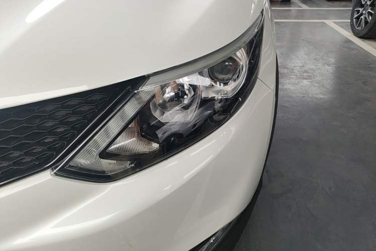 Used Nissan Qashqai 2017 2.0L CVT Smart Enjoyment Version China V Standard Left Front Headlight