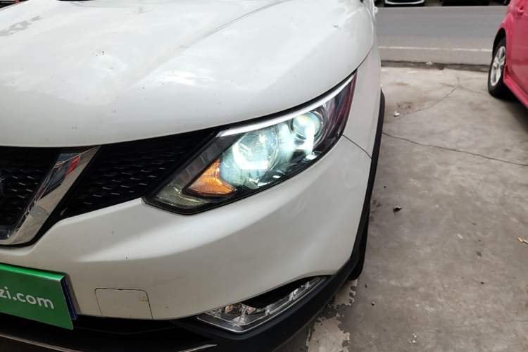 Used Nissan Qashqai 2017 2.0L CVT Luxury Edition China V Standard Left Front Headlight