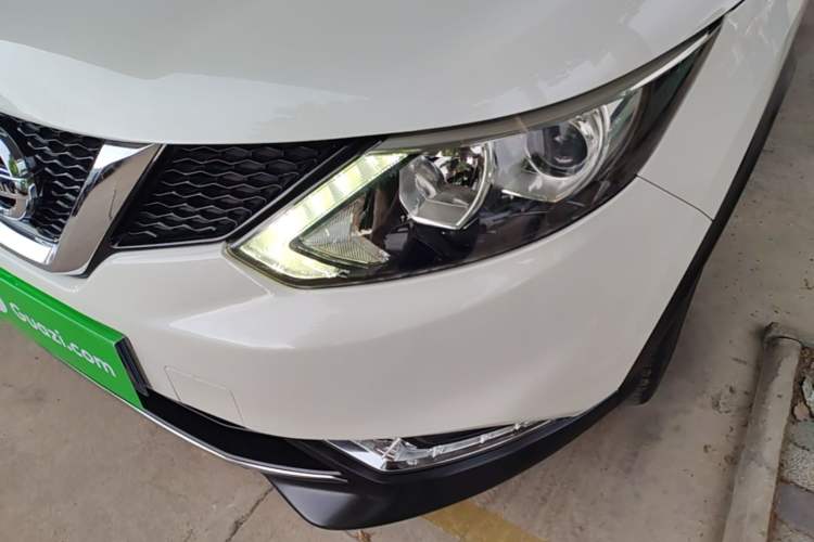 Used Nissan Qashqai 2017 2.0L CVT Smart Enjoyment Version China V Standard Left Front Headlight