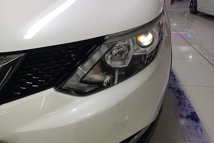 Used Nissan Qashqai 2017 2.0L CVT Luxury Edition China V Standard Left Front Headlight