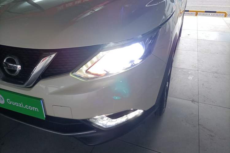 Used Nissan Qashqai 2017 2.0L CVT Smart Enjoyment Version China V Standard Left Front Headlight