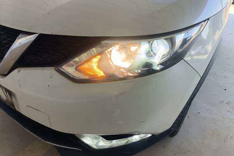 Used Nissan Qashqai 2017 2.0L CVT Smart Enjoyment Version China V Standard Left Front Headlight