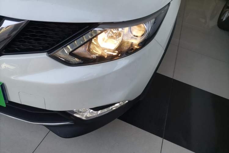 Used Nissan Qashqai 2017 2.0L CVT Smart Enjoyment Version China V Standard Left Front Headlight
