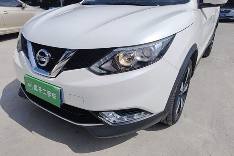 Used Nissan Qashqai 2017 2.0L CVT Smart Enjoyment Version China V Standard Left Front Headlight