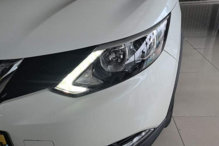 Used Nissan Qashqai 2017 2.0L CVT Smart Enjoyment Version China VI Standard Left Front Headlight