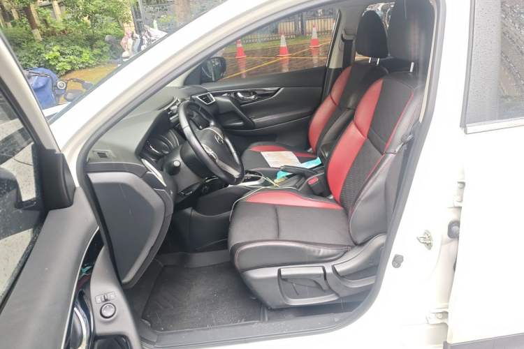 Used Nissan Qashqai 2017 2.0L CVT Smart Enjoyment Version China V Standard Left Front Seat